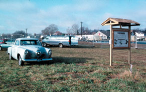 Car and kiosk image